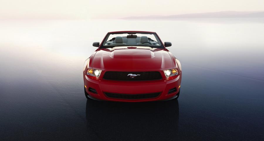  Ford Mustang GT 2010 года  (фото 129 из 213)